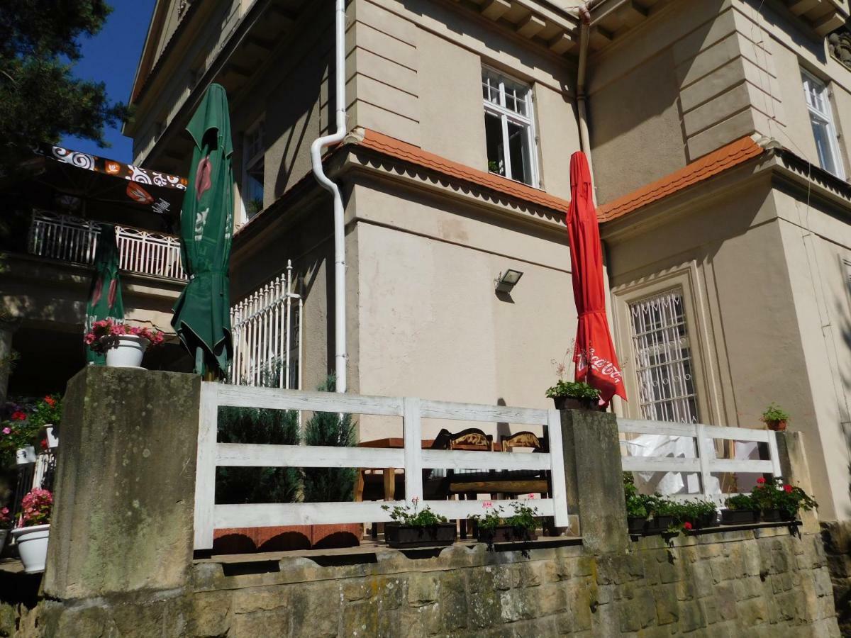 Vila Arnau Hostinné Exterior foto